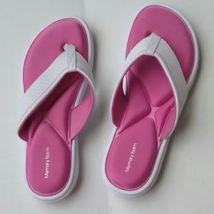 Like new Memory Foam Large flip flops